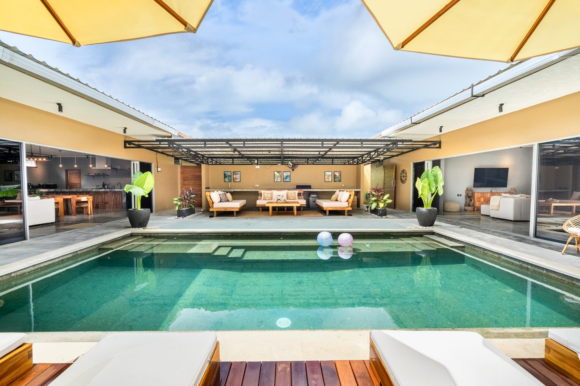 Unite By The Sea villa